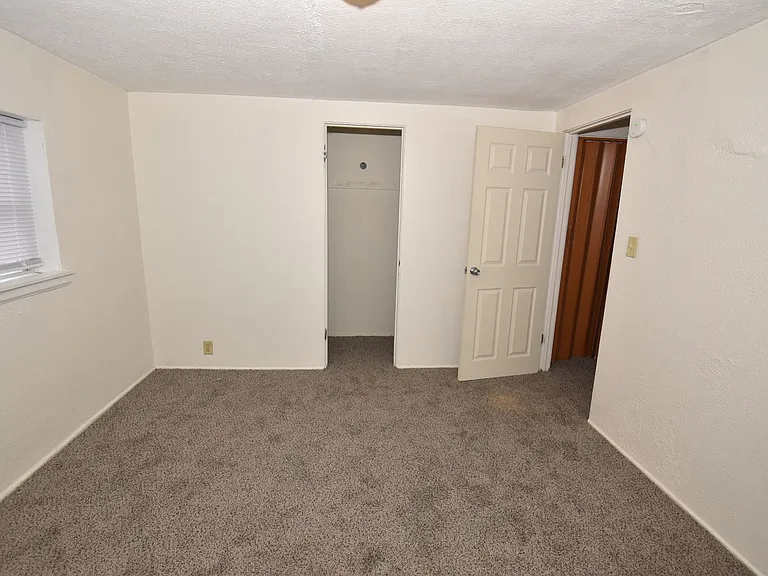 1311 Montgomery Rd — Photo 13