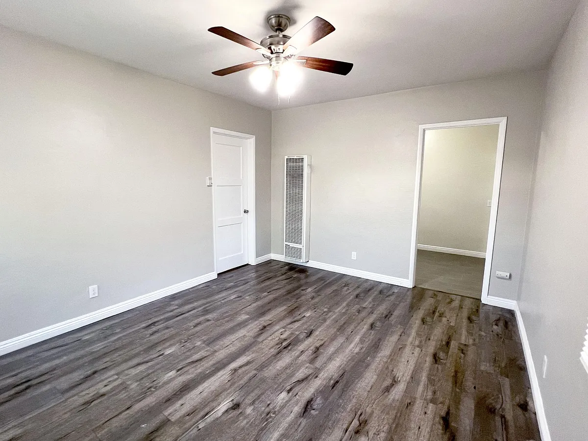 Building Photo - 17542 Ventura Blvd #18