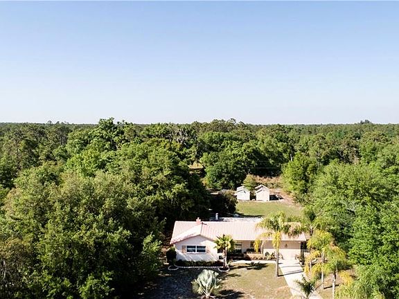 3rd image of 3350 Pandora Dr