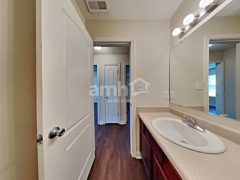 681 Bridgebend Run — Photo 15