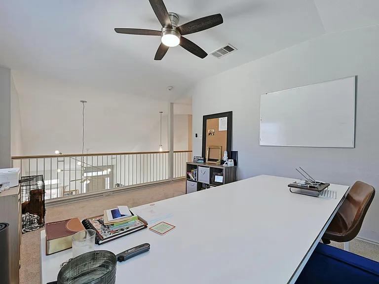 2213 Hazen Ln — Photo 18