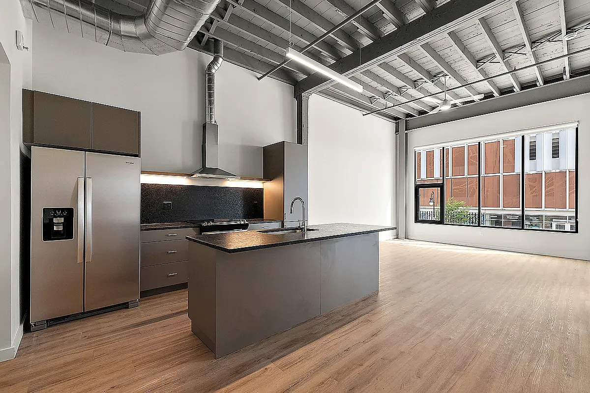 2 bed, 2.5 bath, 1035 sqft, $2,850 — Photo 2