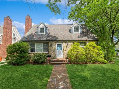 71 Floral Boulevard, Floral Park, NY, 11001