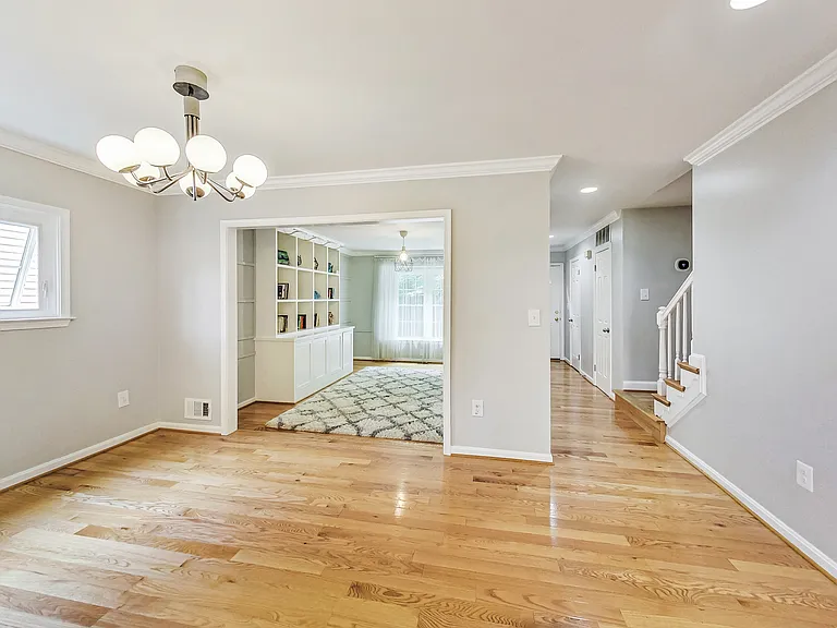 9802 Campbell Dr — Photo 13