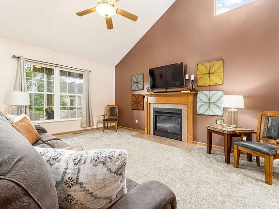 5th image of 8096 Willow Brook Crossing Dr