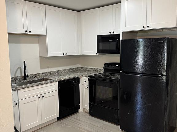 2nd image of 4620 McGregor Blvd