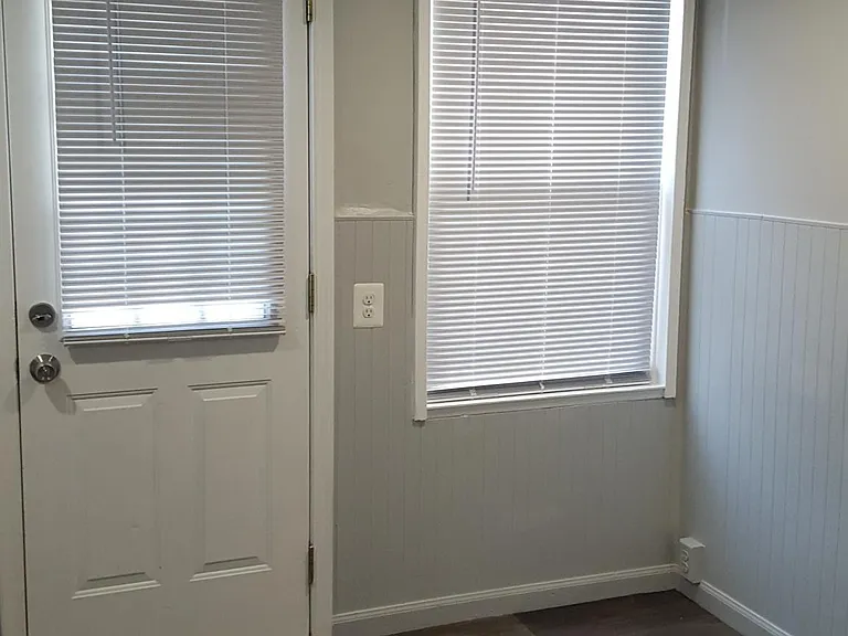 1440 Andre St #1 — Photo 9
