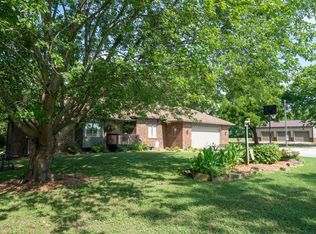 7927 N Farm Road 181, Springfield, MO 65803