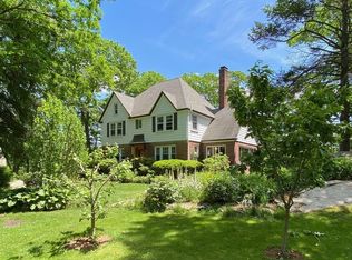 2 Woodland Rd, Beverly, MA 01915