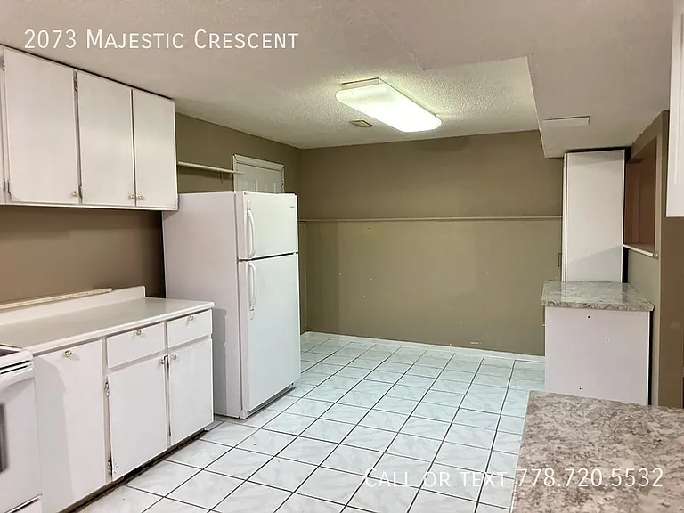 2073 Majestic Cres — Photo 17