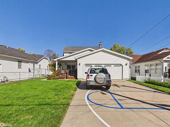 5th image of 204 Vogel Ave