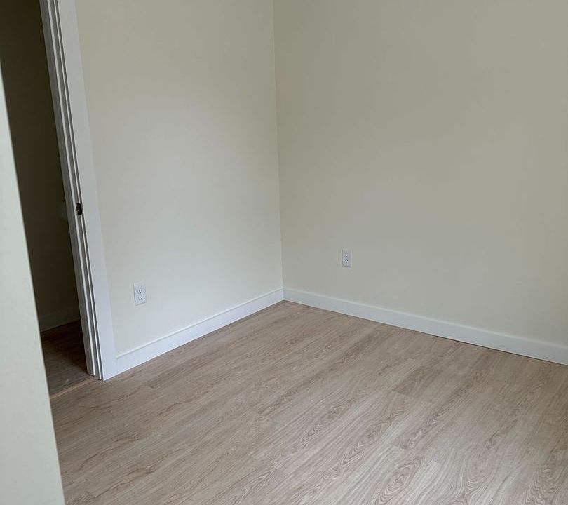 2nd image of 4 Chester Rd #2C