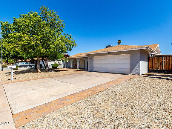 3rd image of 2910 W CACTUS WREN Drive