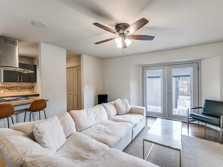 6911 Wake Forrest Dr — Photo 3