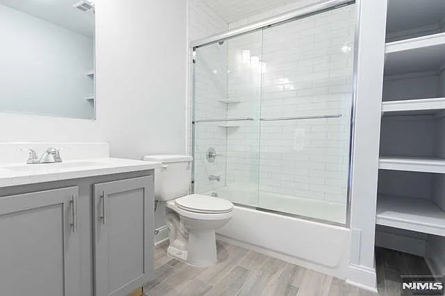 111 Monroe St #15 — Photo 13