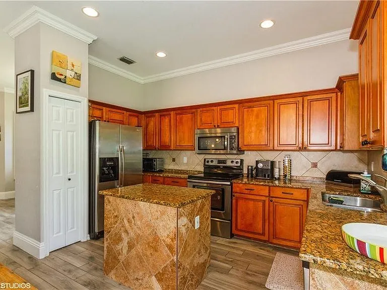 6091 Shallows Way — Photo 14