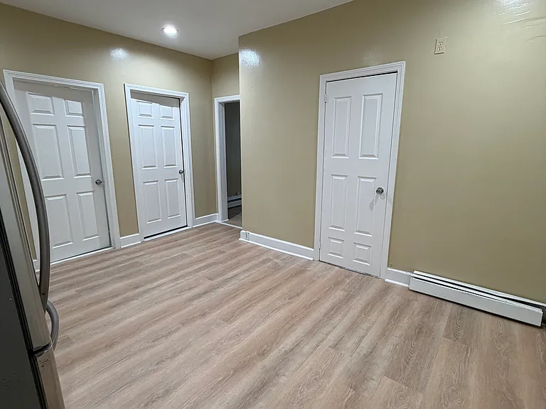 30 Pekin St #1 — Photo 4
