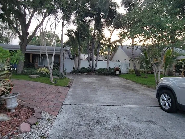 1115 SW 25th Ave #B — Photo 25