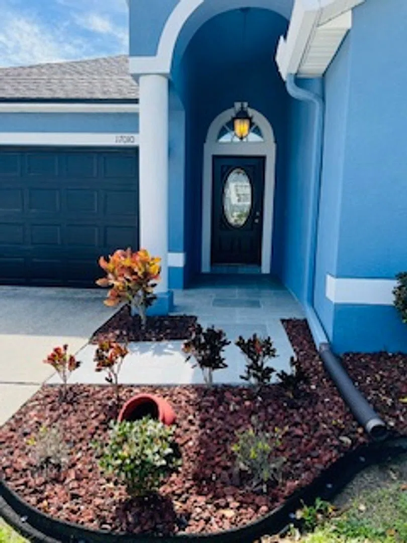 Gorgeous single story, four bedroom, two baths, two car garage with a fence in back yard. — Photo 3