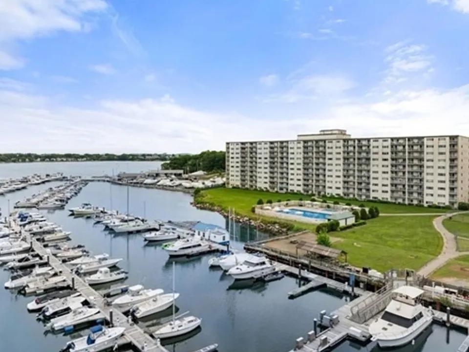 200 Cove Way #120