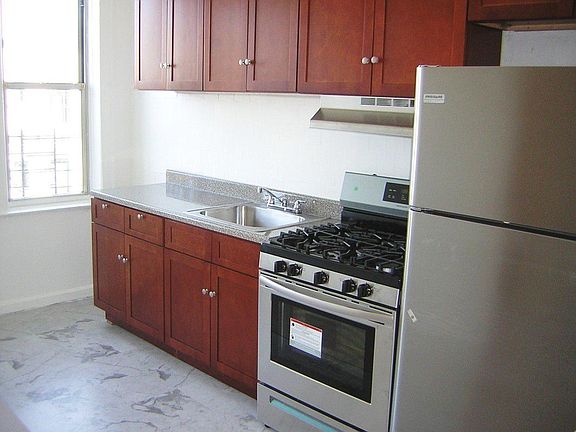 2nd image of 3445 42nd St APT 3R