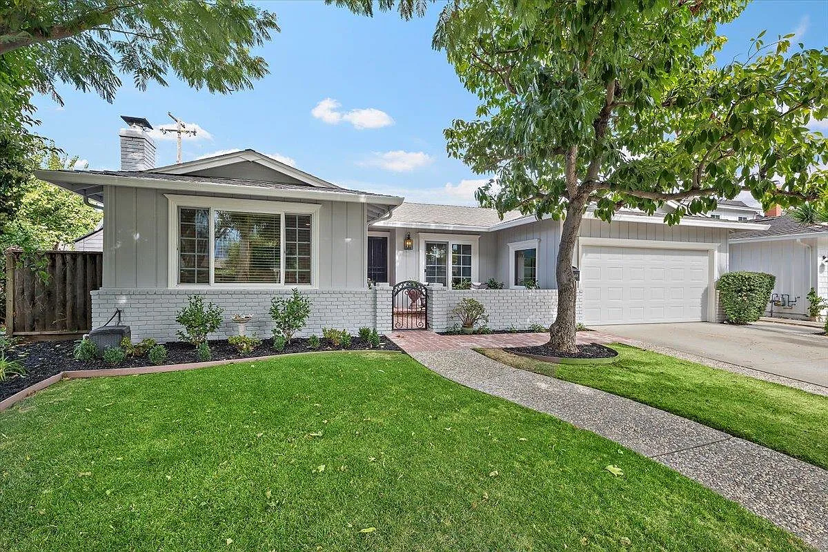 2468 Parquet Ct photo 1