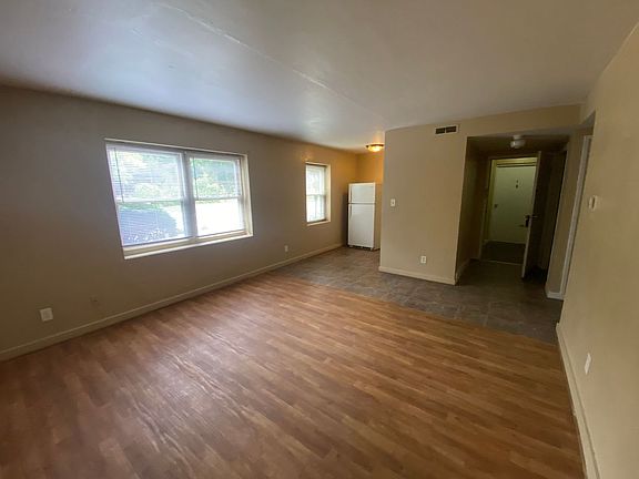 4th image of 1203 E 11th St #1227-2