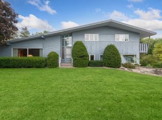 335 S Jackson St, Valders, WI 54245