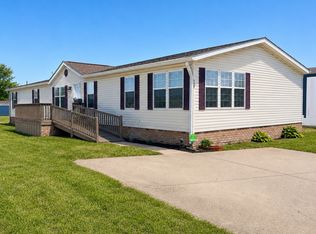 137 Mystic Springs Dr #153, Greenwood, IN 46143
