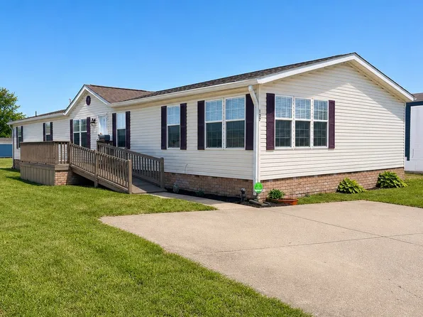137 Mystic Springs Dr #153, Greenwood, IN 46143