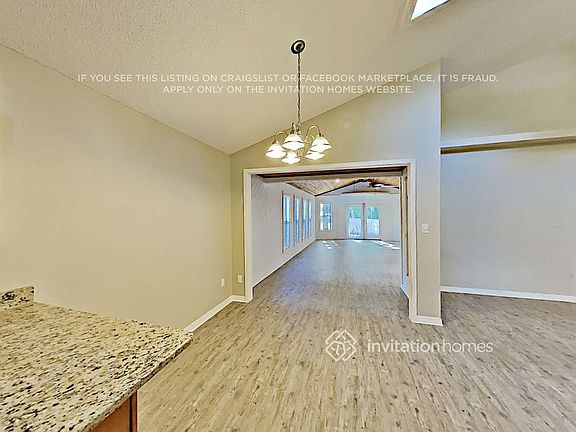 5th image of 577 Remington Oak Dr