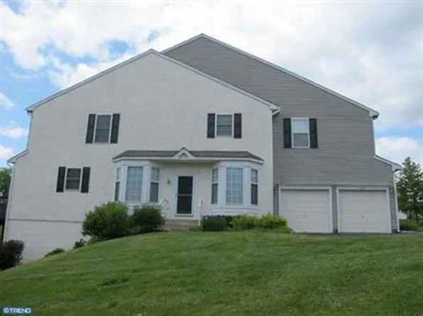 2801 Sage Wood Dr, Newtown Square, PA 19073