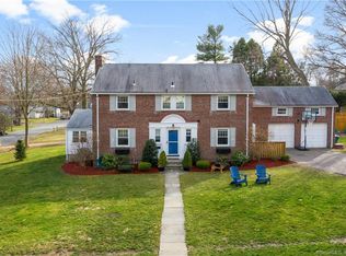 52 Hawley Rd, Hamden, CT 06517