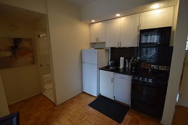 Rented by Global Realty Opportunities | media 30