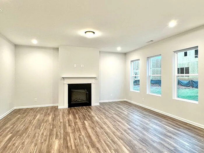 248 Brighton Bend Ln — Photo 4