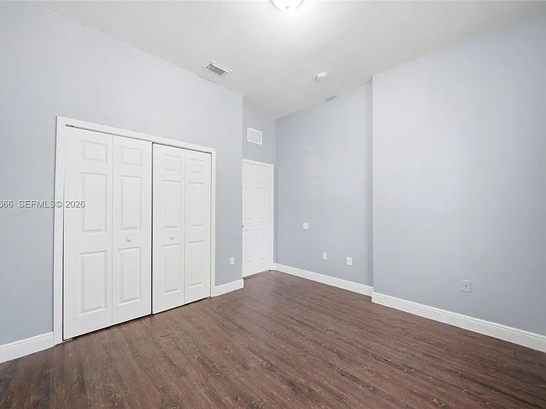 902 SW 8th Pl #902 — Photo 9