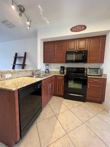 111 NW 2nd Ave UNIT 6, Hallandale Beach, FL, 33009