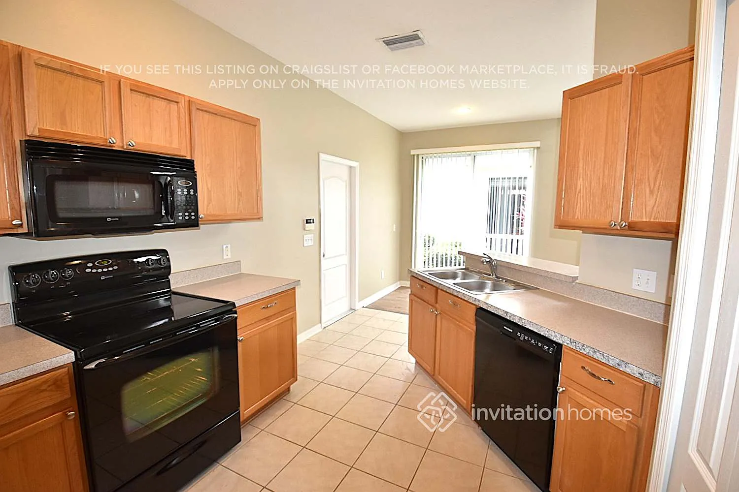 20069 Heritage Point Dr Tampa, FL 33647 — Photo 4