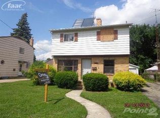 2956 Mackin Rd, Flint, MI 48504