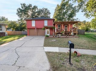 6549 SW 26th Ct, Topeka, KS 66614