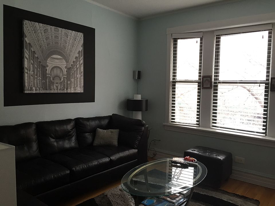 1st image of 3115 N Sheffield Ave #2