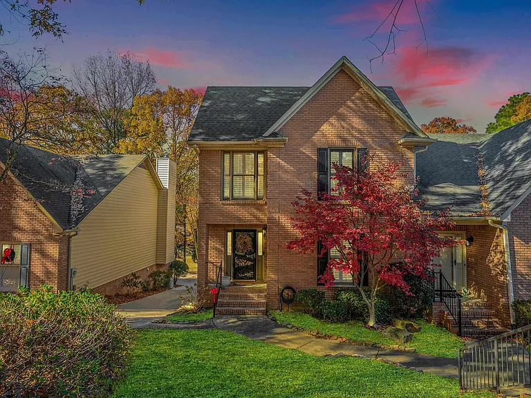 3036 Old Stone Dr — Photo 1
