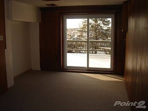 4th image of 234 W Owatonna St