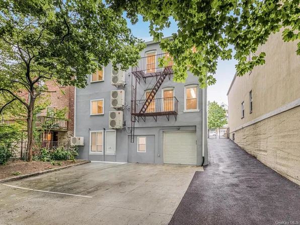 6140 Delafield Avenue image 18 of 36