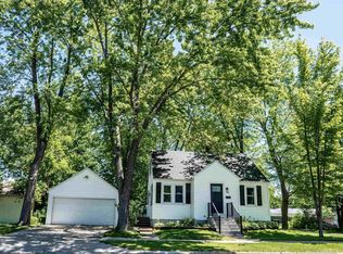 540 3rd St, Port Edwards, WI 54469