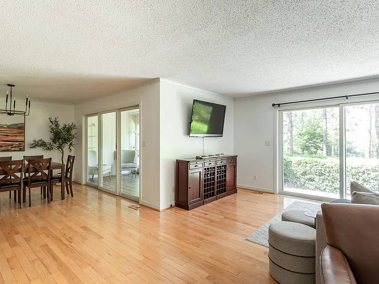 18 Windsong Pl — Photo 11
