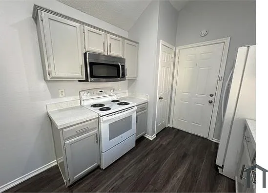 7504 Bear Lake Dr — Photo 10
