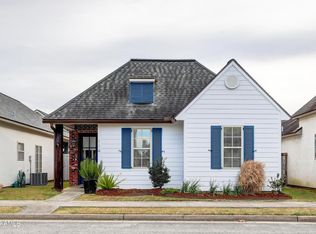 114 Barton Ter, Youngsville, LA 70592