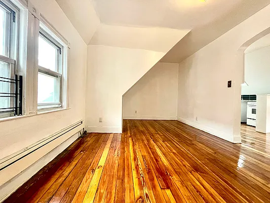 Rented by Pear NYC LLC | media 24