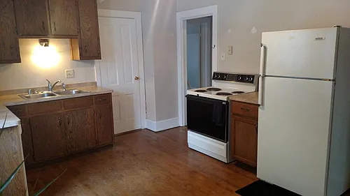 W59N410 Hilbert Ave #UPPER Photo 1 W59N410 Hilbert Ave #UPPER Photo 1